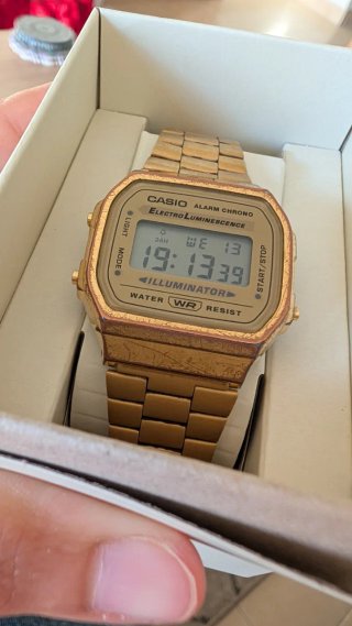 Reloj Casio Dorado Digital