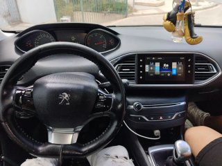 Peugeot 308 2016