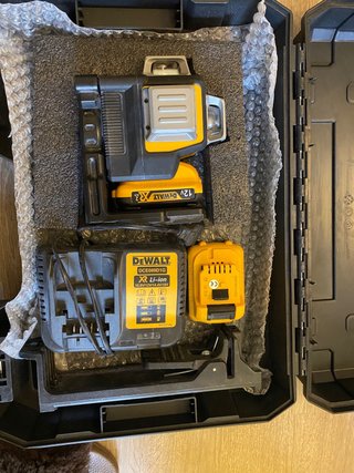 Nivel Láser Dewalt 12V