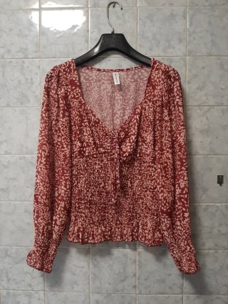 Blusa estampada floral talla M