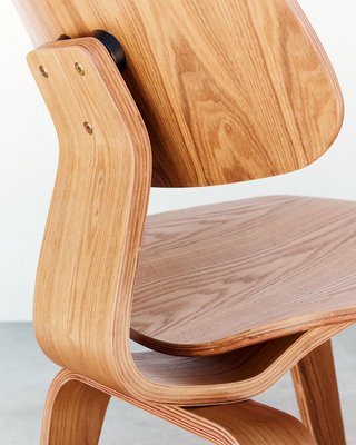 Silla LCW Plywood Fresno Laminado Negra