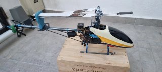 Helicóptero RC  con Emisora Futaba con modulo 2.4