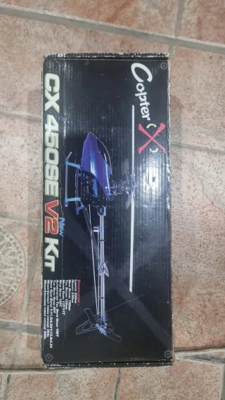 Helicóptero RC  con Emisora Futaba con modulo 2.4