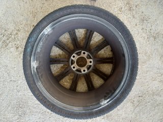 Llanta y neumático 255/30 ZR19