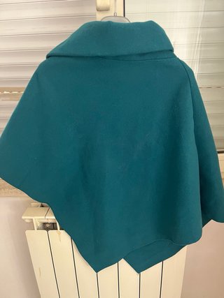 Poncho Teal con Botones