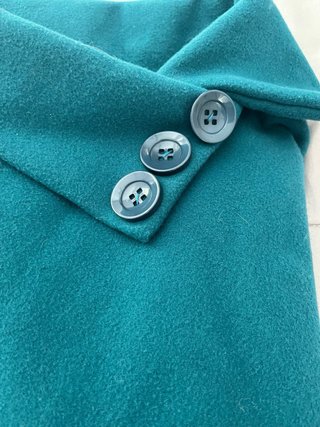 Poncho Teal con Botones