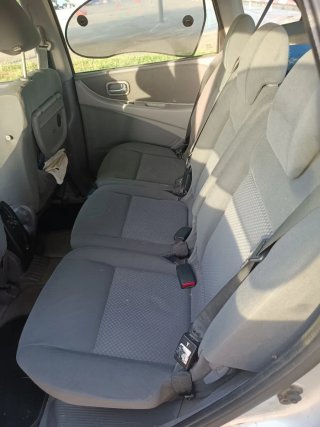 Nissan Almera 2004