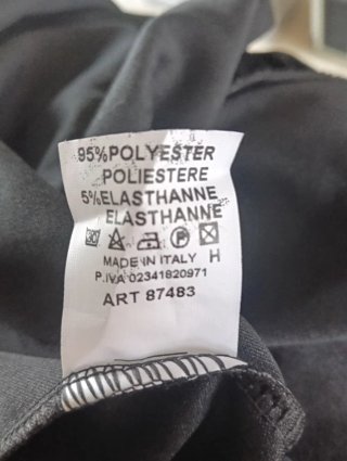 Vestito nero con dettagli argento