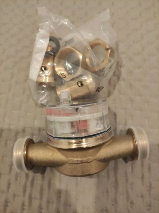 Contatore idrico T90 a impulsi con accessori