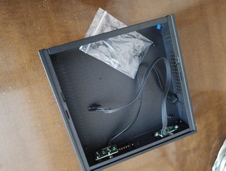 Caja Mini-ITX