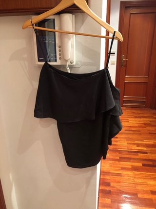 Top Zara volante hombro lateral T.S
