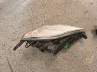 Faros Ford Fiesta 2002