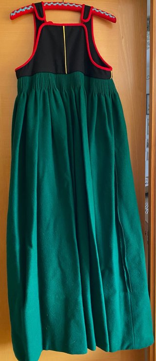 Traje Regional Valle de Hecho