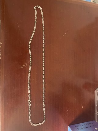 Collar de acero plateado