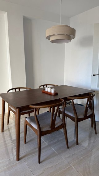 Conjunto mesa y 4 sillas comedor