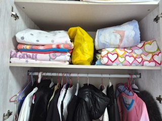 Habitación juvenil  Urge vender por mudanza.