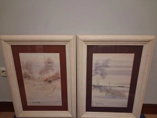 Cabecero y mesillas de madera.Espejo y mueble TV