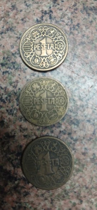 3 Monedas 1 Peseta 1944