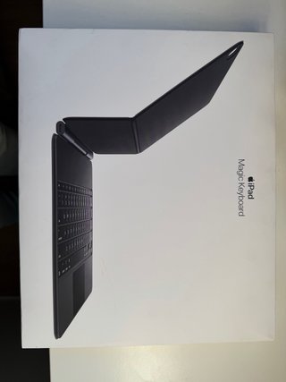 Apple Magic Keyboard iPad Air 13 M2/M3/M4 nuevo.
