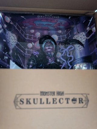 Monster High Skullector River Styxx Muñeca
