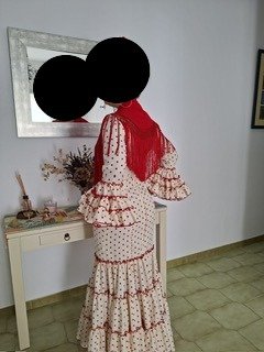 Traje de Flamenca lunares rojo talla 42,