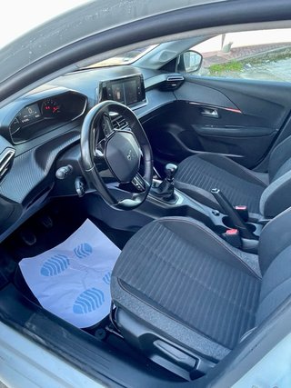 Peugeot 208 2022