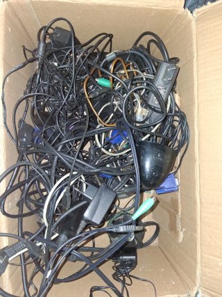 Lote Cables y Adaptadores Informática