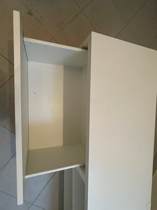 Mueble bajo salón blanco