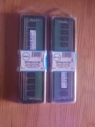 2x Dell 16GB DDR4 2400MHz RAM