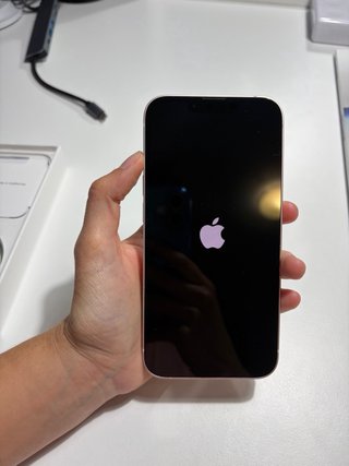 iPhone 13 128GB Rosa + Fundas + EarPods