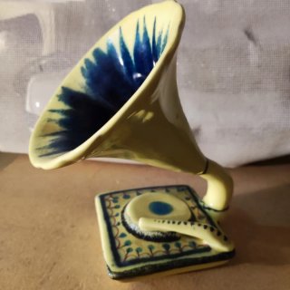 Gramófono decorativo vintage