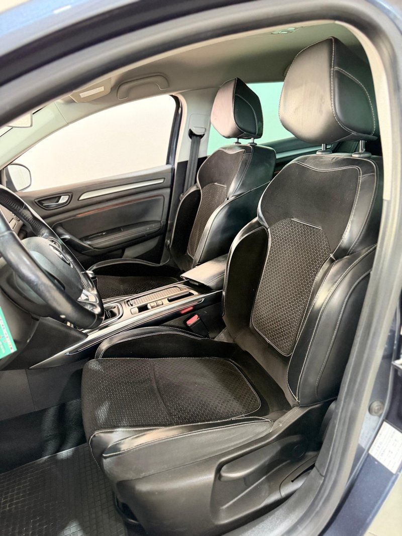 Renault Mégane 2017, foto 12