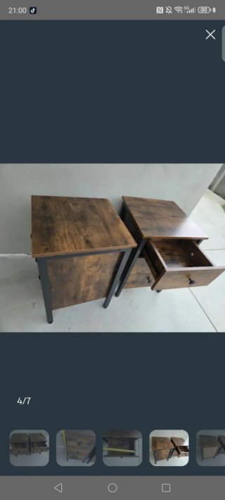 Tocador con espejo y taburete