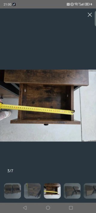 Tocador con espejo y taburete