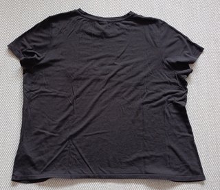 Camiseta negra H&M pedrería Talla XL