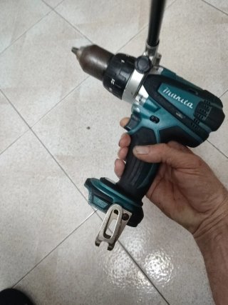 Taladro Percutor Makita DHP 458 a Batería
