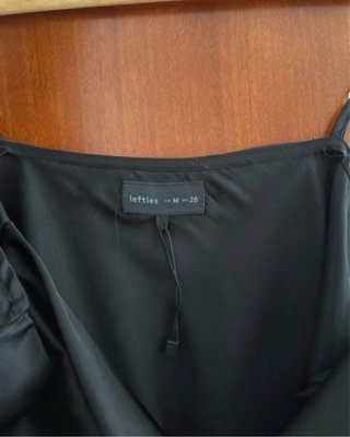 Camisa negra tirantes satinada