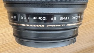 Canon EF 100mm f/2.8 Macro USM