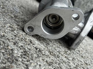 Valvula egr Referencia OEM: 28410-27410.