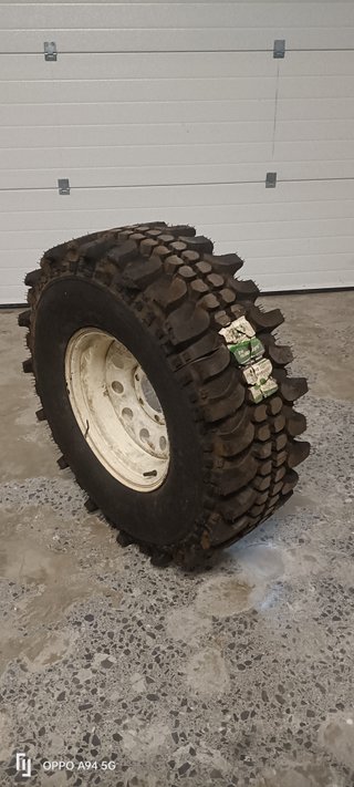 Rueda Insa Turbo 235/75 R16 + Llanta Patrol