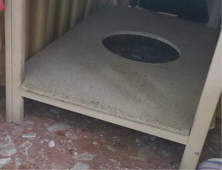 Mesa camilla se vende junto a paño mostaza