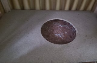 Mesa camilla se vende junto a paño mostaza