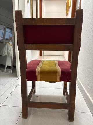 Silla antigua terciopelo madera