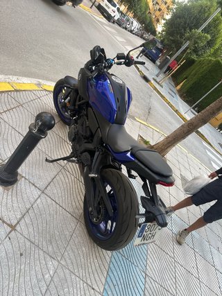 Yamaha MT  07  y amt 2025