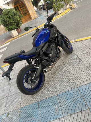 Yamaha MT  07  y amt 2025