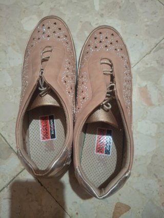 Zapatos HURLUN dorados y rosas con pedrería