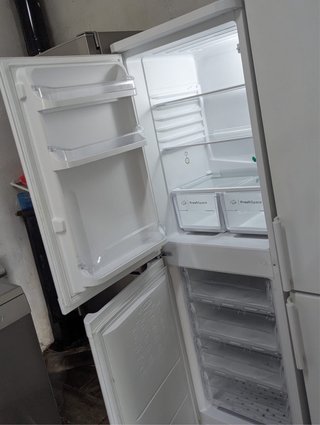 Nevera Indesit Blanca