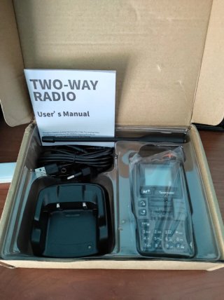 EMISORA UHF VHF + AEREA Y CB (RX) +ANTENA CB-27MHZ