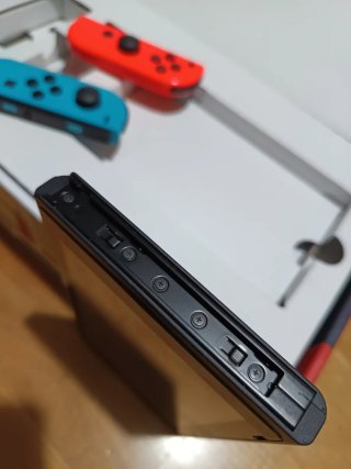 Nintendo Switch V2 Azul/Rojo Como Nueva