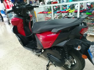 Yamaha RAYzr 125 scooter